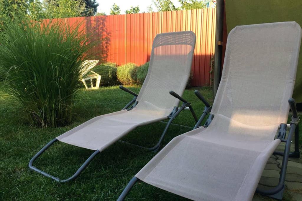Green Garden Apartment Ingyenes Zart Parkoloval Szeged Bagian luar foto