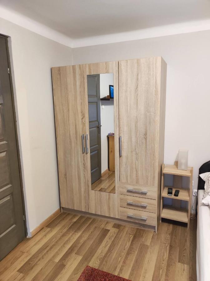 Green Garden Apartment Ingyenes Zart Parkoloval Szeged Bagian luar foto